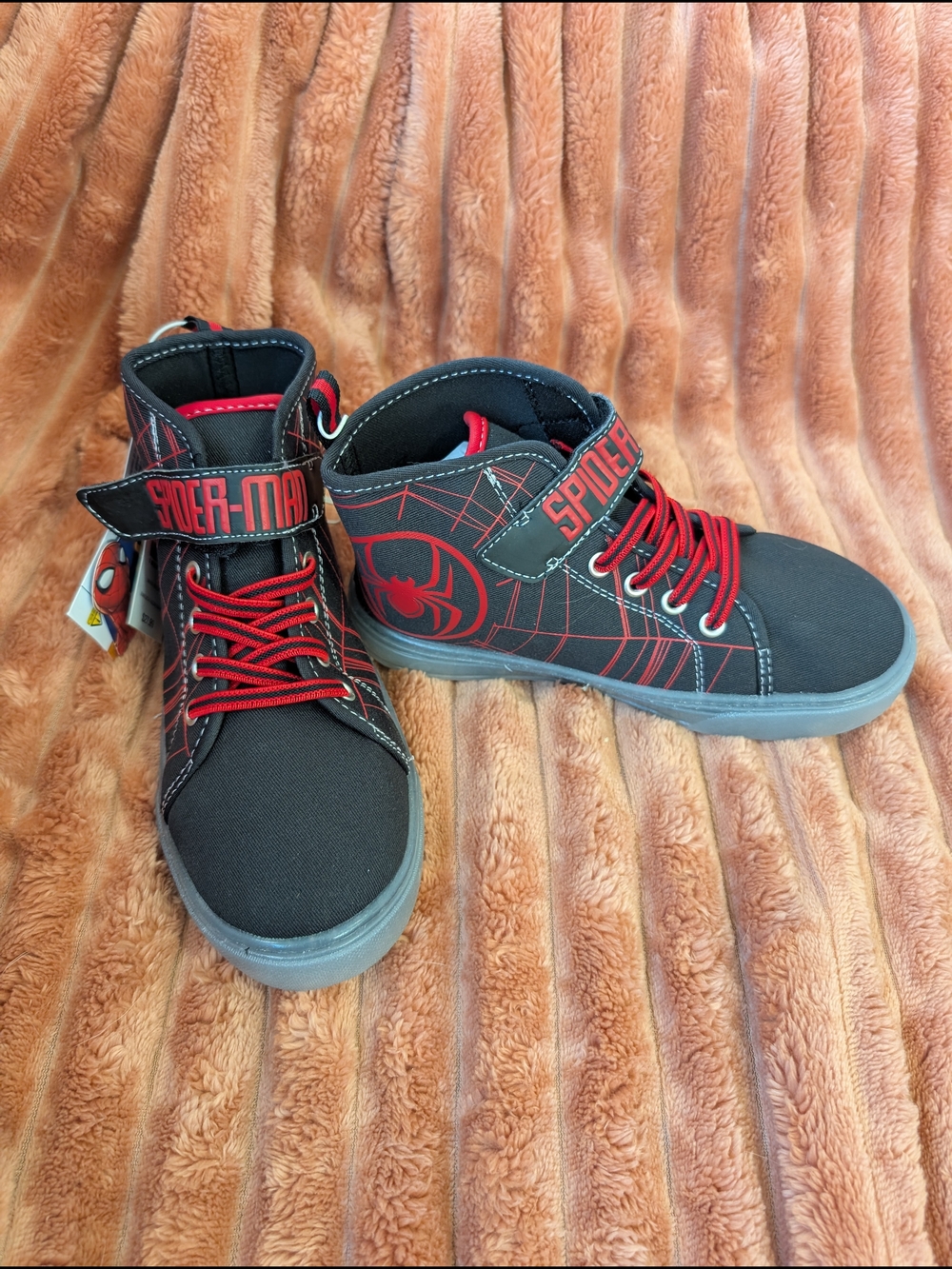 Spiderman Kids' Black and Red High-Top Light Up Sneakers Boys Multiple Sizes